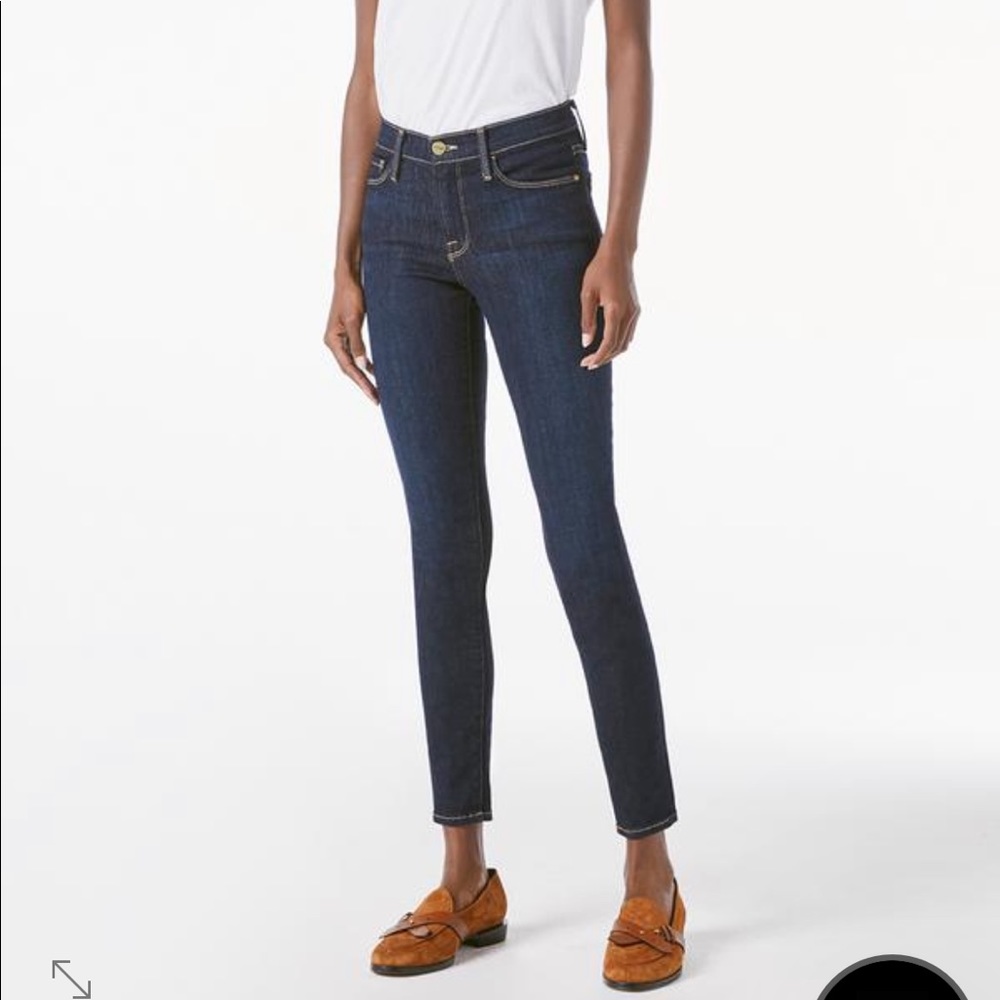 Frame dark wash skinny Jean. 26